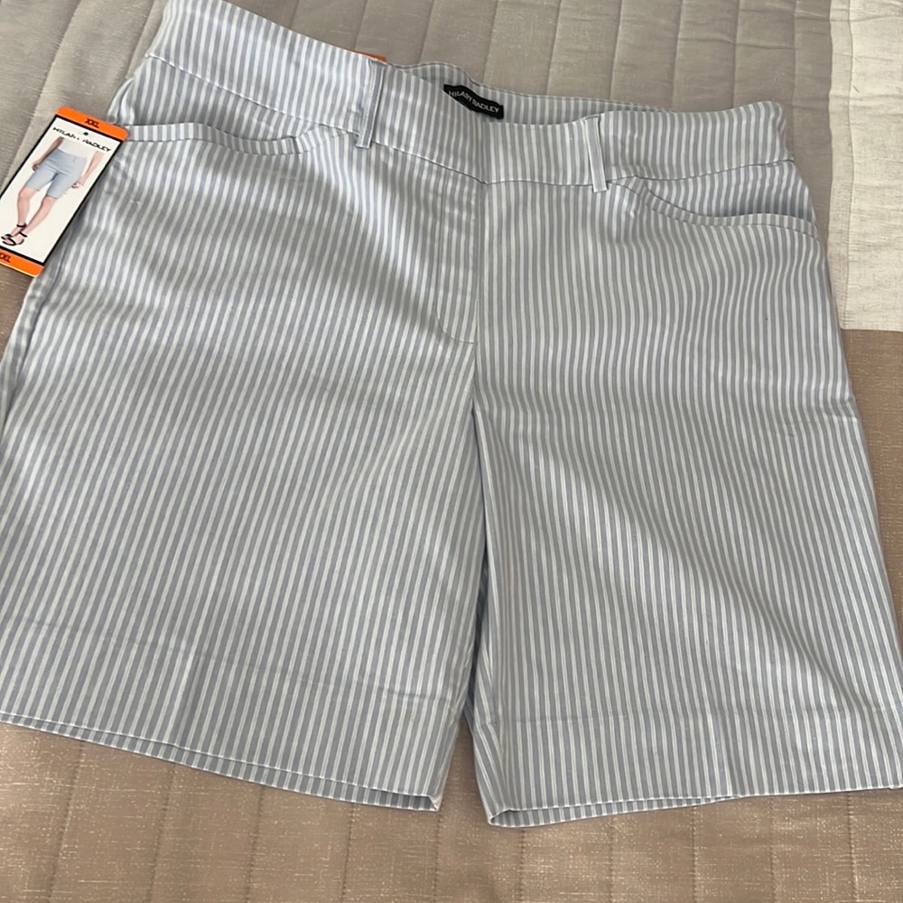 NWT (HILARY RADLEY) ladies stretch shorts, size XXL in light blue combo